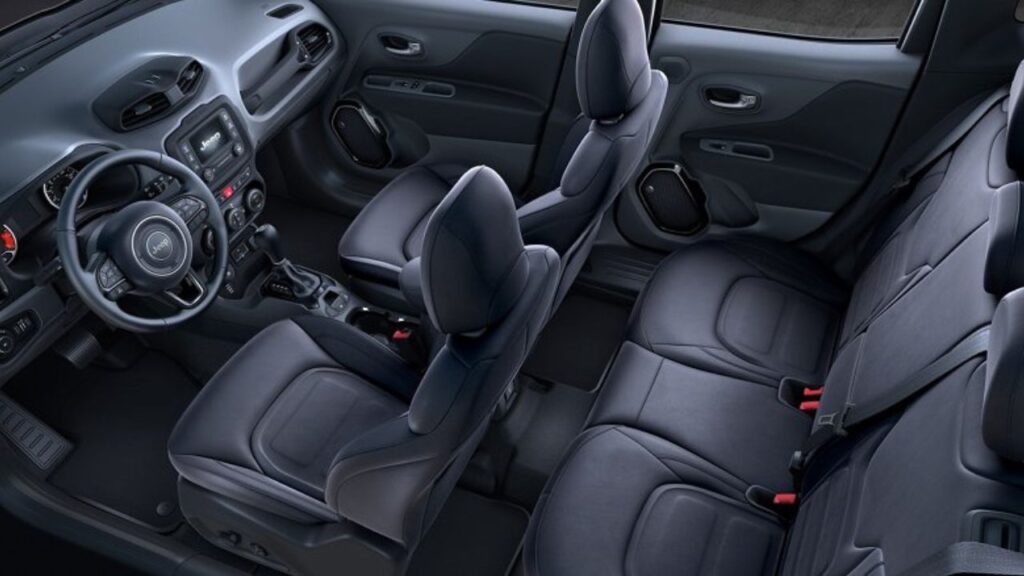 Jeep Sub 4m SUV Interior